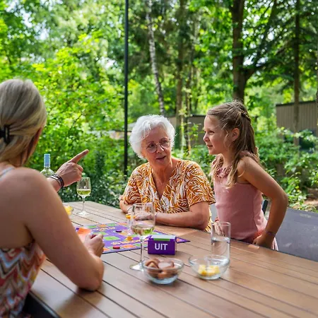 Recreatiepark 't Gelloo منتزه العطل 4*