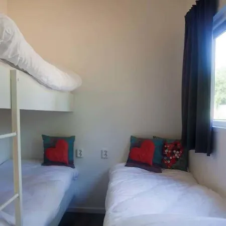 منتزه العطل Recreatiepark 't Gelloo إيدي