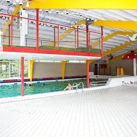 منتزه العطل Recreatiepark 't Gelloo 4*