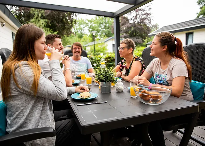 Resort Bosvallei 4* Ede