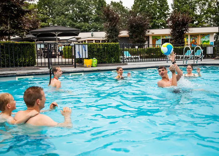 Resort Bosvallei Parque de vacaciones 4*